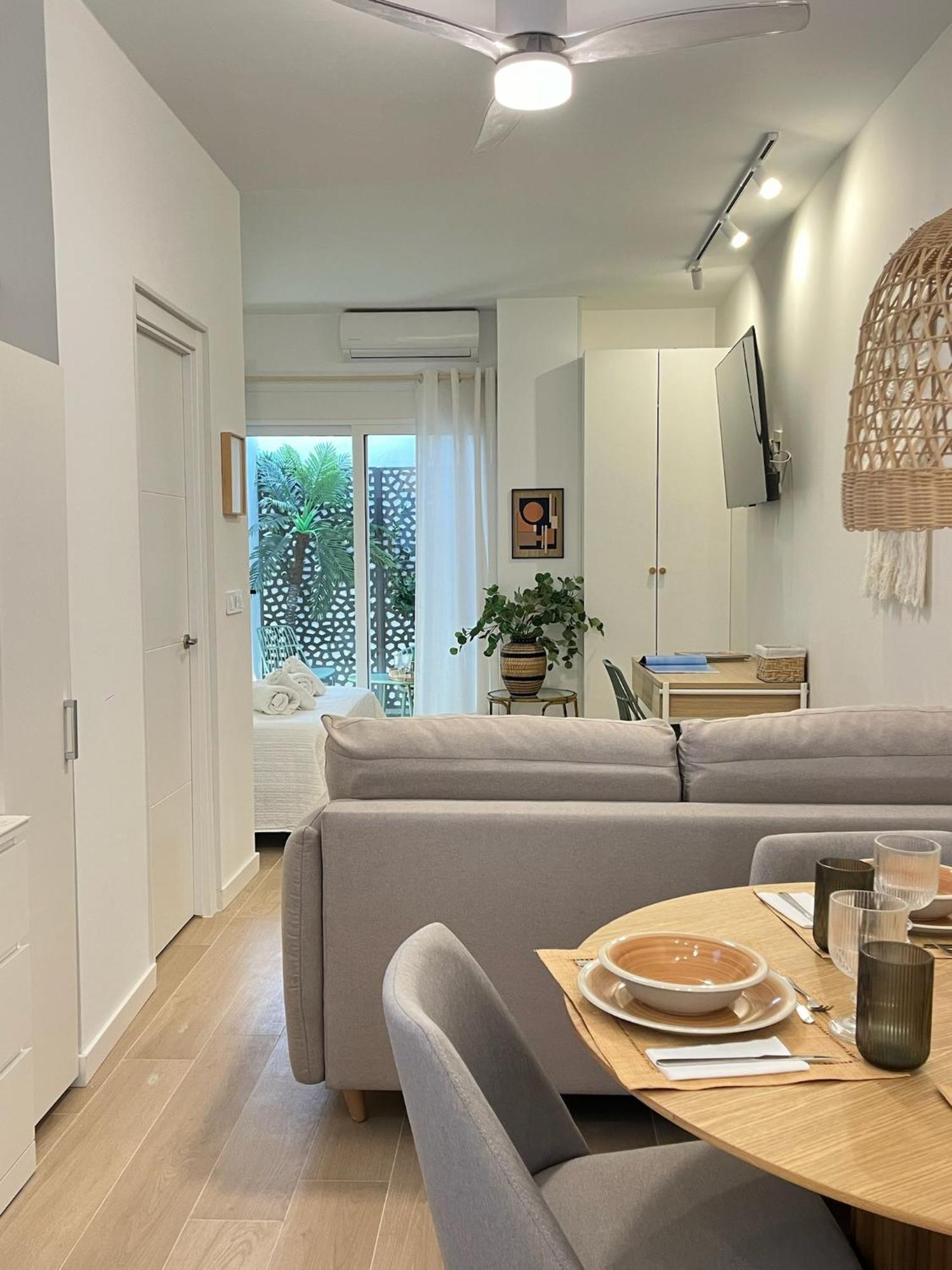 Loft Con Wifi Lavadora Secadora Cama Agradable Muy Proximo Valenciaアパートメント エクステリア 写真