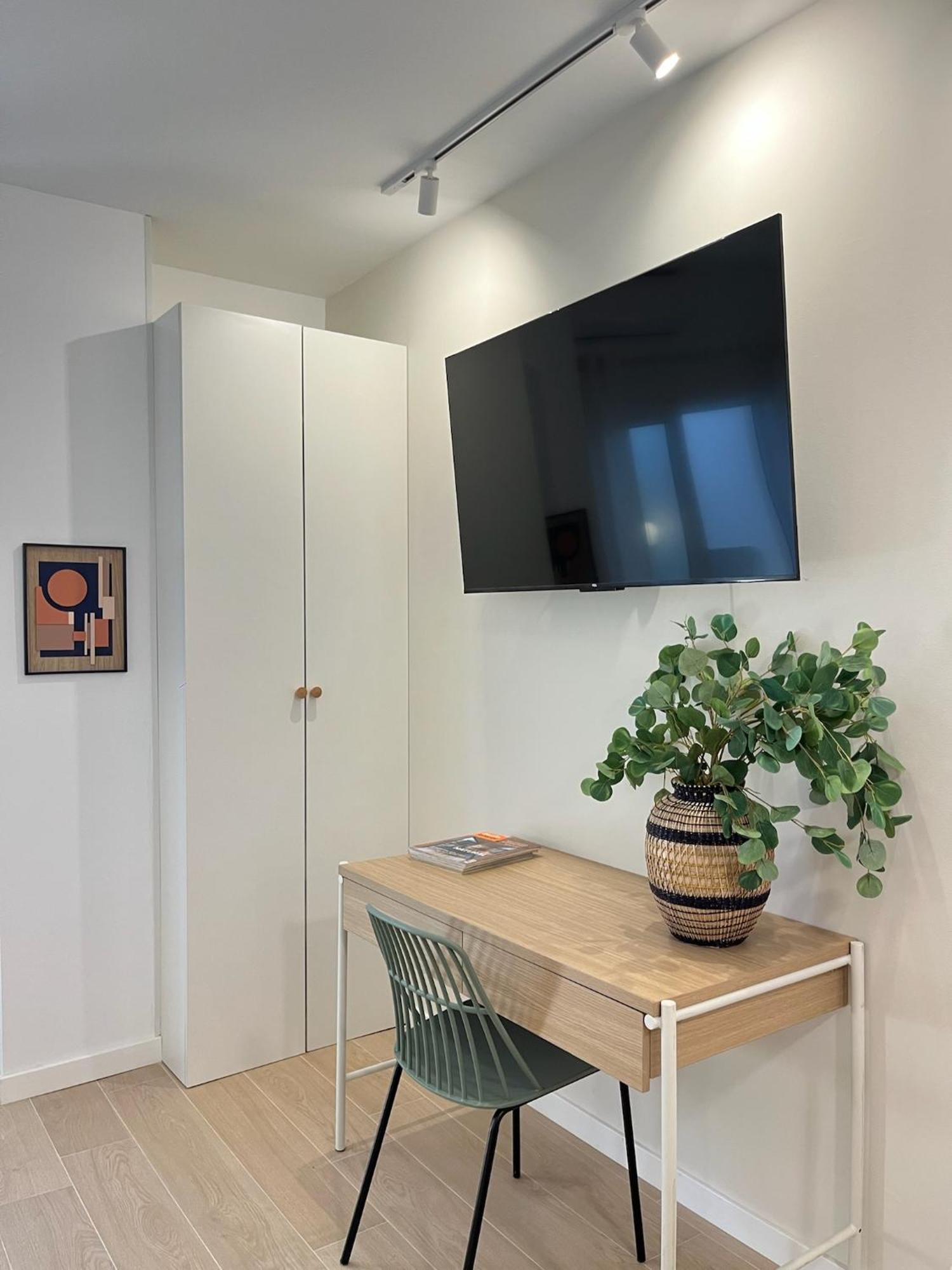 Loft Con Wifi Lavadora Secadora Cama Agradable Muy Proximo Valenciaアパートメント エクステリア 写真