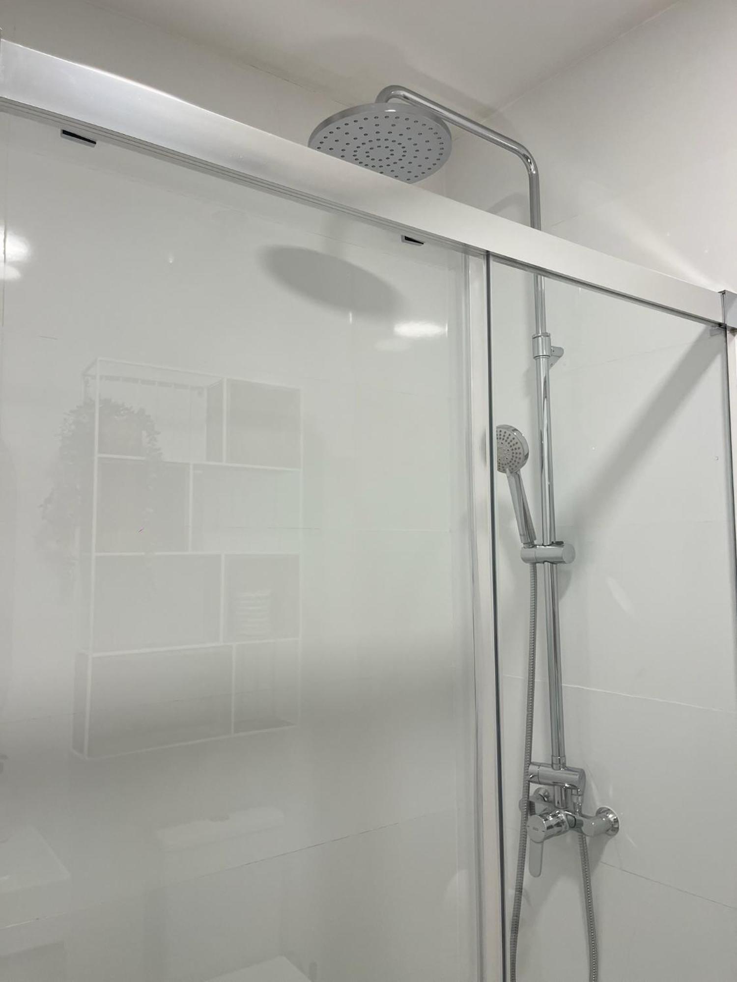 Loft Con Wifi Lavadora Secadora Cama Agradable Muy Proximo Valenciaアパートメント エクステリア 写真