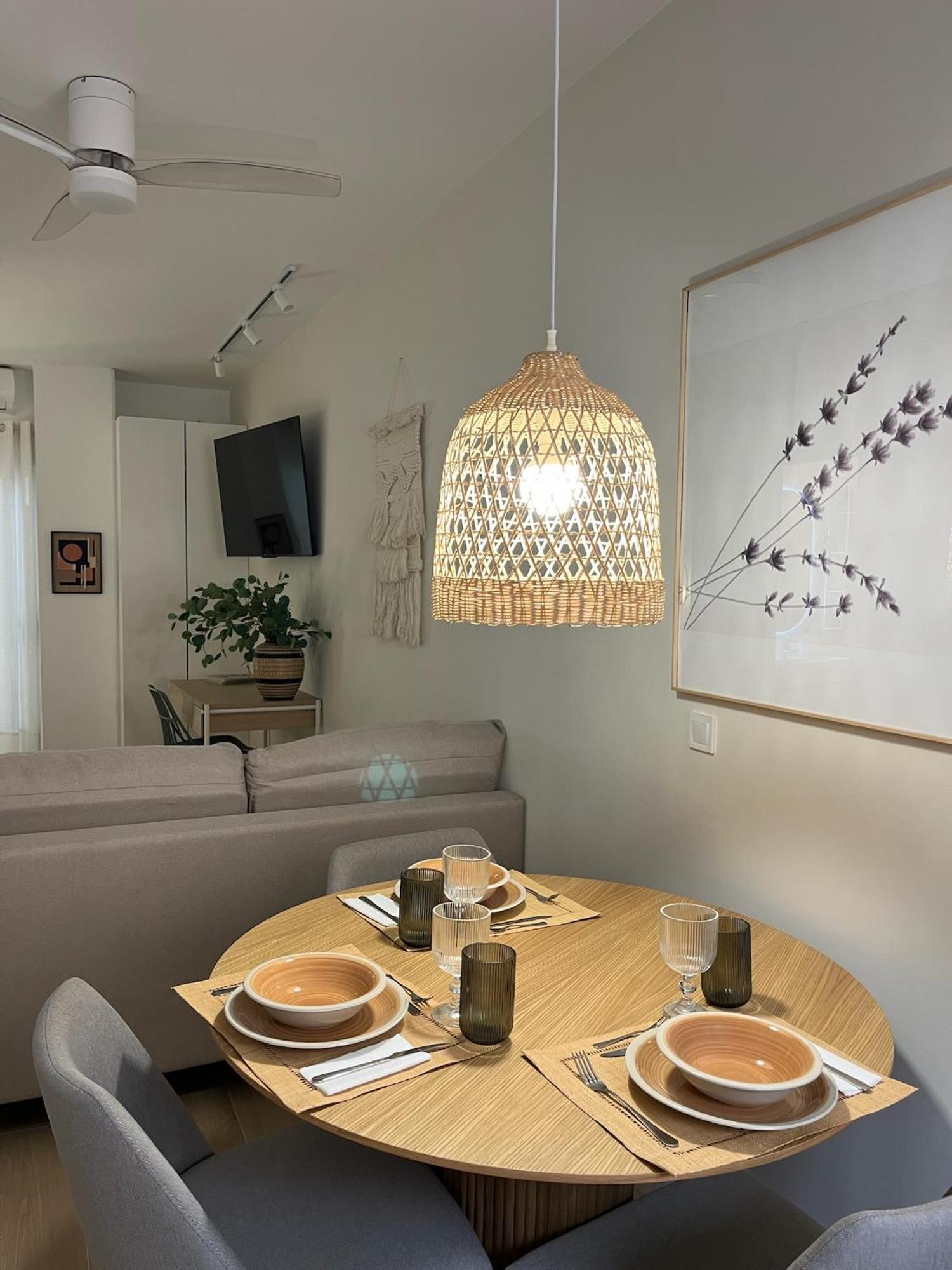 Loft Con Wifi Lavadora Secadora Cama Agradable Muy Proximo Valenciaアパートメント エクステリア 写真