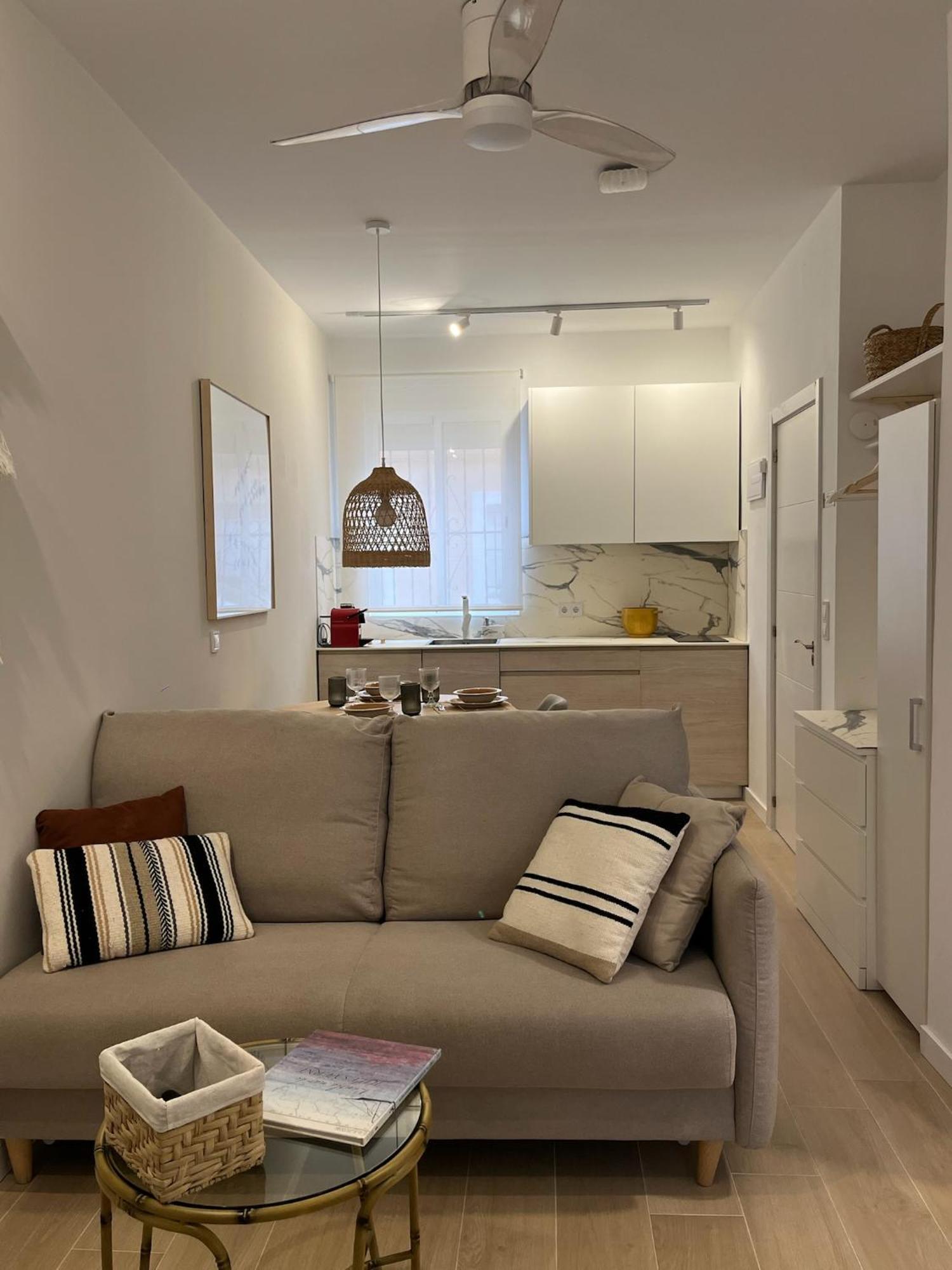 Loft Con Wifi Lavadora Secadora Cama Agradable Muy Proximo Valenciaアパートメント エクステリア 写真